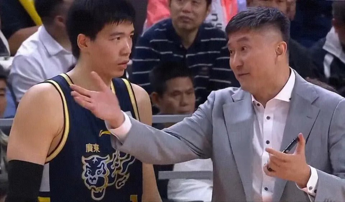 广东爆冷输球 杜锋用人荒成最大隐患