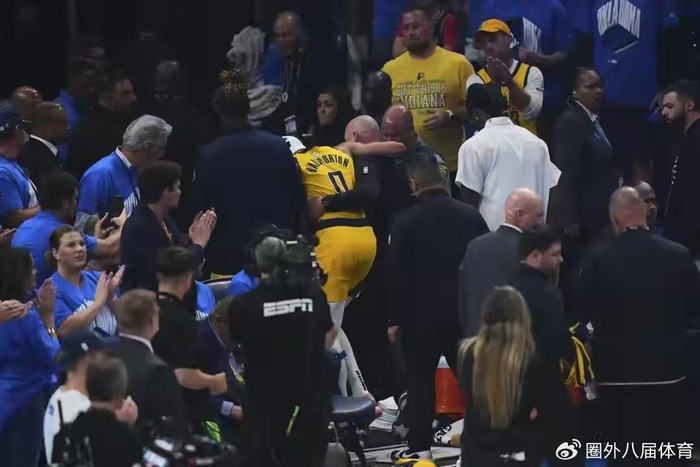 爱德华兹与坎宁安无缘最佳阵容 65场规定引争议