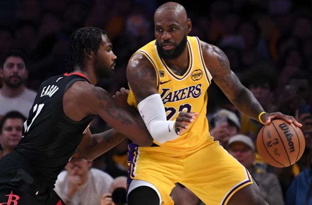 残阵湖人2-0领先火箭 詹姆斯39分钟28+8+7助奠定