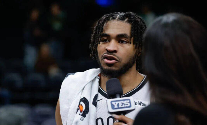 雄鹿裁掉托马斯南斯获长期合同引热议